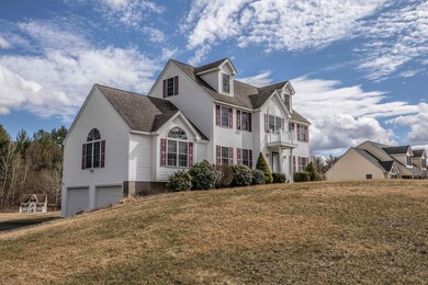 13 Hancock Ln, Pelham, NH 03076 - photo 4