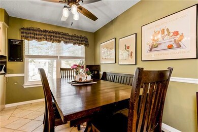 413 N Washington St, Raymore, MO 64083 - photo 5