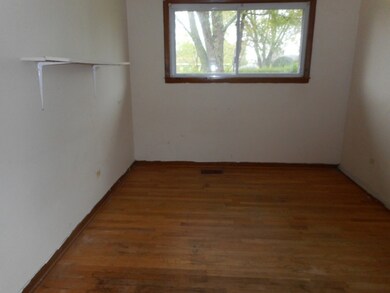 2116 Jethro Ave, Zion, IL 60099 - photo 6