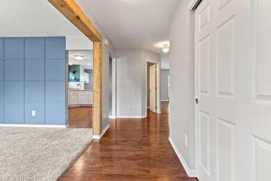 122StoneHedgeRowDrive_Hommati102(2)