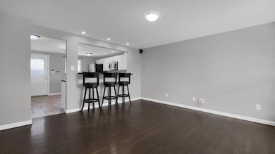 6-web-or-mls-1428-archmere-square-s