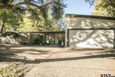 324 324 E Amherst, Tyler, TX 75701 - photo 2