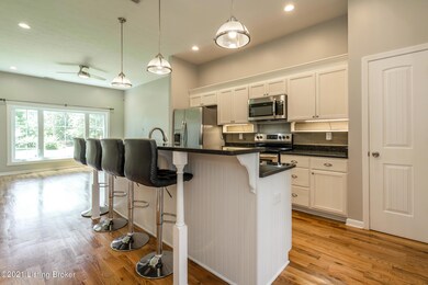 8818 Fairground Rd, Louisville, KY 40291 - photo 5