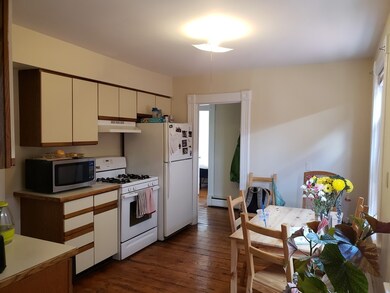 56 Pleasant St unit 7, Easthampton, MA 01027 - photo 3