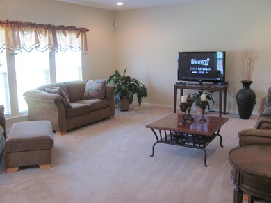 8705 Sanctuary Ln, Louisville, KY 40291 - photo 5