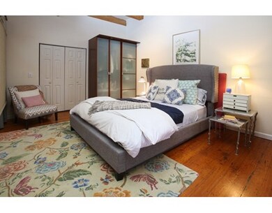 150 Lincoln St unit 3B, Boston, MA 02111 - photo 5