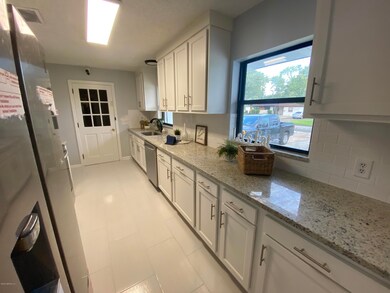 6512 Barmer Dr S, Jacksonville, FL 32210 - photo 4