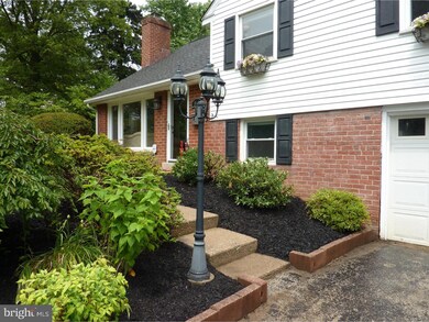 946 Mayberry Rd, Conshohocken, PA 19428 - photo 2