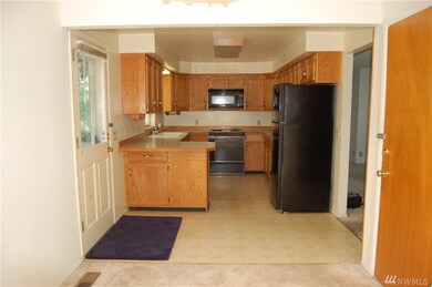 8128 206th St SW, Edmonds, WA 98026 - photo 3