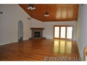 259 Baton Ln, Hendersonville, NC 28792 - photo 4