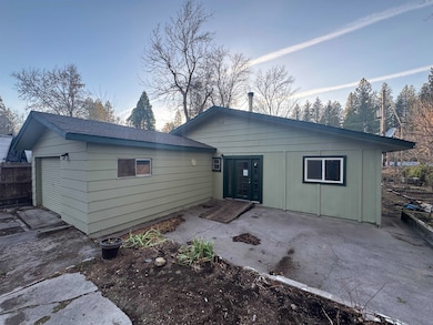 19142 Maple Ave, Weed, CA 96094 - photo 6