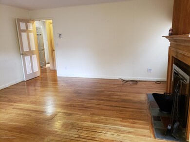 385 Aldrich Rd unit 1st floor, Howell, NJ 07731 - photo 2