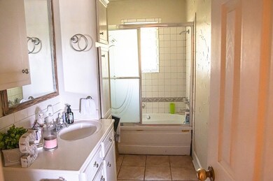 1011 SW Stallings Dr, Nacogdoches, TX 75964 - photo 5