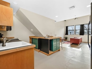 93 Harvey St unit 5, Cambridge, MA 02140 - photo 5