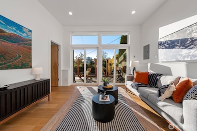 1123 16th Ave E, Seattle, WA 98112 - photo 4