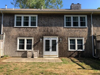 33 Country Way, South Dartmouth, MA 02748 - photo 2