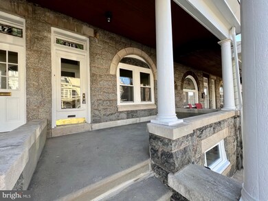 915 N Front St, Reading, PA 19601 - photo 3