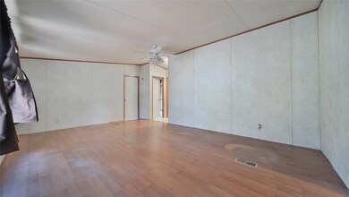 1505 Indigo Dr, Conroe, TX 77385 - photo 4