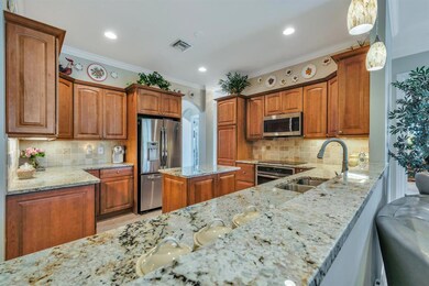 239 Cypress Trce Royal Palm-large-020-16