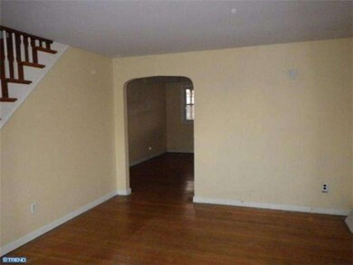 722 Oakwood Dr, Glenolden, PA 19036 - photo 2