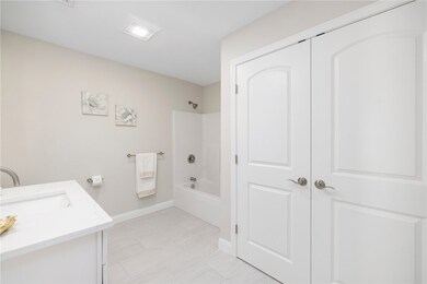 8 Overlook Ln, Glocester, RI 02814 - photo 7