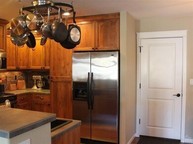 unlisted-address, Bend, OR 97701 - photo 7