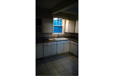 5820 University Ave, Des Moines, IA 50311 - photo 3