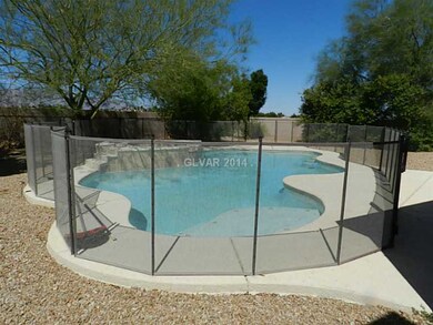 Swimming Pool/Hot Tub/Sauna.
