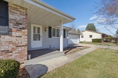 737 Sussex Dr, Janesville, WI 53546 - photo 3