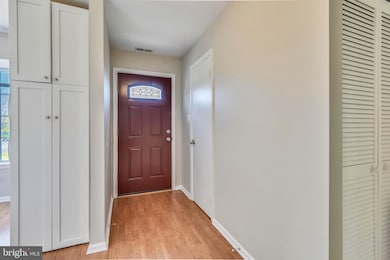 4179 Pleasant Meadow Ct unit 100E, Chantilly, VA 20151 - photo 5