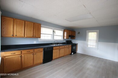 58 Monmouth Rd, Eatontown, NJ 07724 - photo 7