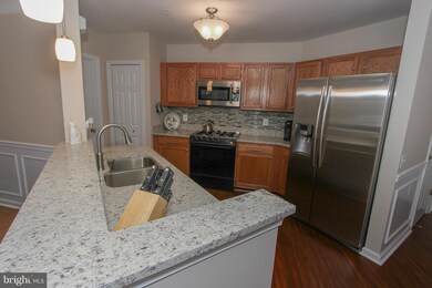 12471 Hayes Ct unit 101, Fairfax, VA 22033 - photo 4