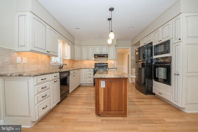 80 Woodstone Ln, Villanova, PA 19085 - photo 7