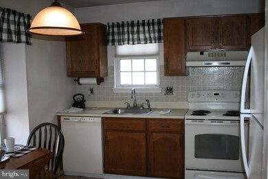 1 Pinecrest Ct, Woodbury, NJ 08096 - photo 5