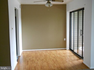 8611 Sacramento Dr unit 1/861, Alexandria, VA 22309 - photo 3