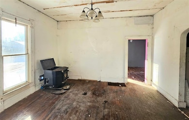 129 E Washington St unit Dunkirk, Dunkirk, IN 47336 - photo 3