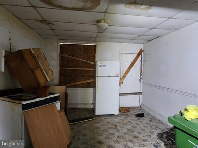 1526 E 28th St, Baltimore, MD 21218 - photo 6