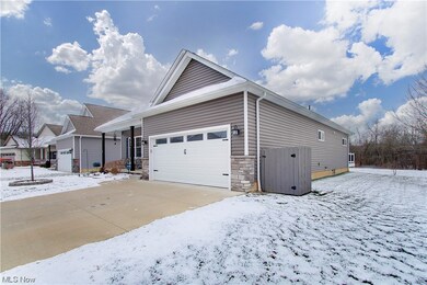 305 Alissa Ln, Canal Fulton, OH 44614 - photo 3