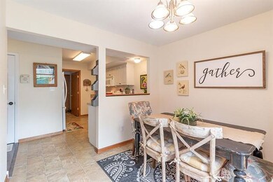 905 N Field Stone Dr, Lawrence, KS 66049 - photo 6