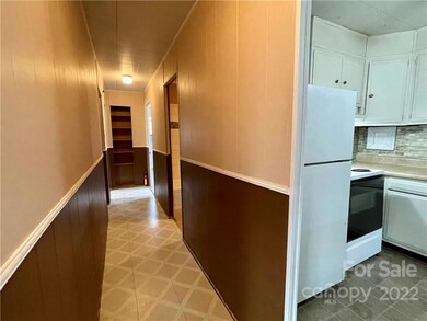 106 Le An Hurst Rd, Asheville, NC 28803 - photo 6