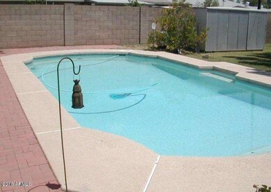 2208 Pool