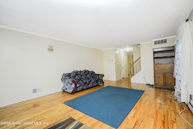 136 Lyman Ave unit 5, Staten Island, NY 10305 - photo 6