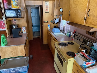 12702 Roger Dr, Pymatuning Central, PA 16424 - photo 6