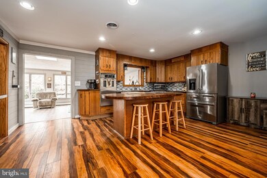 1178 Fairview Dr, Reading, PA 19605 - photo 4