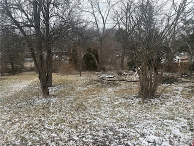 148 Zimmerle Dr, Aliquippa, PA 15001 - photo 3