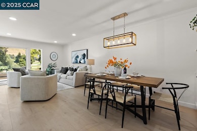 3434 Tice Creek Dr unit 5, Walnut Creek, CA 94595 - photo 6