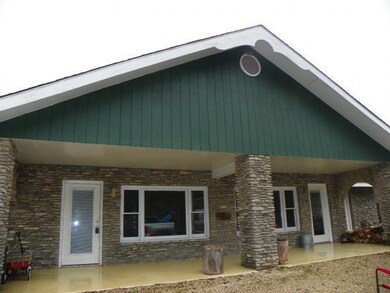 21076 Whistle Creek Rd, Metamora, IN 47030 - photo 6