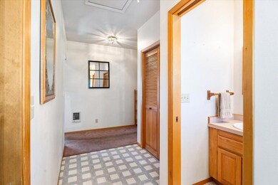 46-Guest Bathroom
