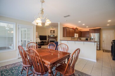 41719 440 Pinecrest-101