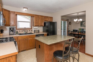 2872HickoryNut-22